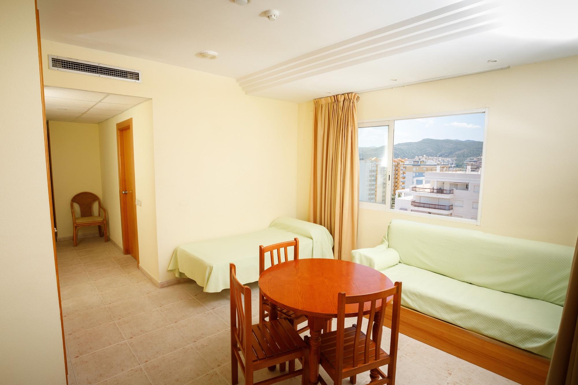 Tres Anclas Hotel 3*